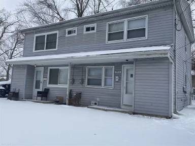 Main picture of 33512 Berville Ct