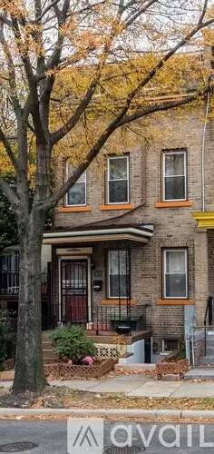 Main picture of 2032 Lincoln Rd NE