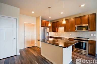Main picture of 480 N Sherman Ave