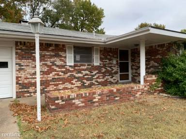 Main picture of 4904 Brookline Dr