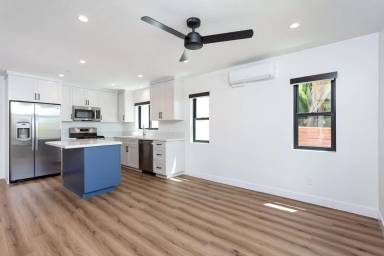 Main picture of 2612 Juan St