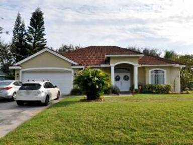 Main picture of 464 SW Balfour Ave