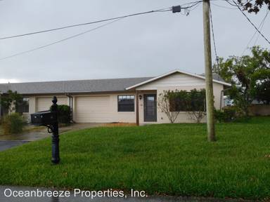 Main picture of 16 Blue Heron Dr