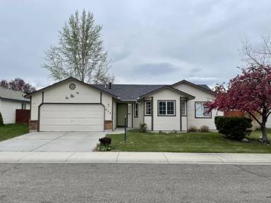 Main picture of 673 N Tidwell Way