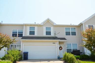 Main picture of 3905 NE Rosewood Ln