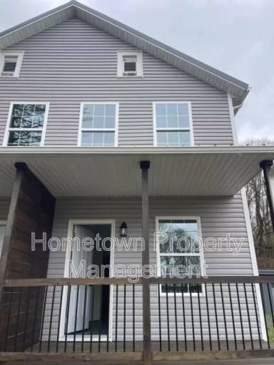 Main picture of 252 River Rd