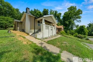 Main picture of 3115 Woodbine Ave