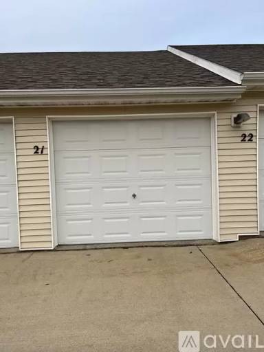 Main picture of 1835 SW White Birch Cir
