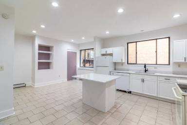 Main picture of 607 E 9th Ave