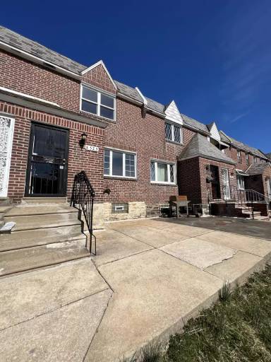 Main picture of 8523 Temple Rd