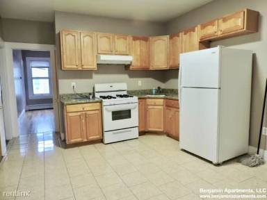 Main picture of 205 E Eagle St