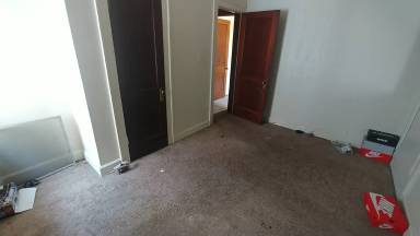 Main picture of 1849 Mannering Rd