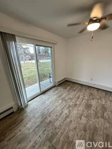 Main picture of 16183 Crest Dr