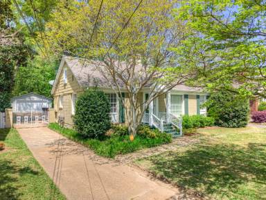 Main picture of 3396 Highland Park Pl
