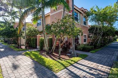 Main picture of 910 SW 143rd Ave
