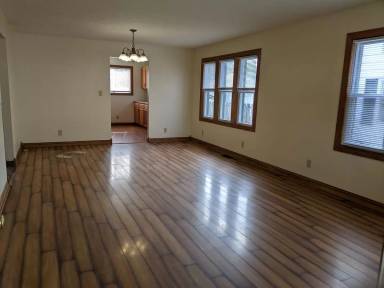 Main picture of 2701 Cruft St