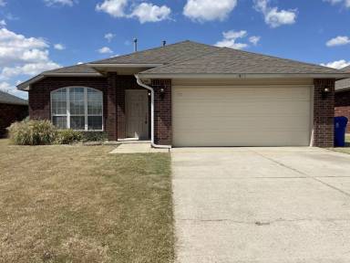 Main picture of 1816 Creekside Dr