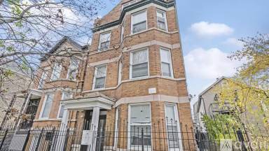 Main picture of 2255 S Whipple St
