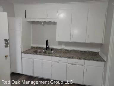 Main picture of 443 Flint St