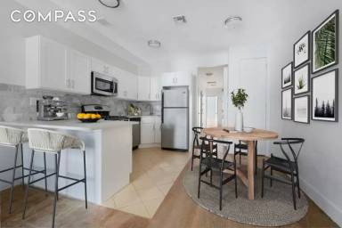 Main picture of 1263 Broadway