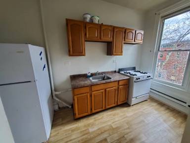 Main picture of 1011 Penn St