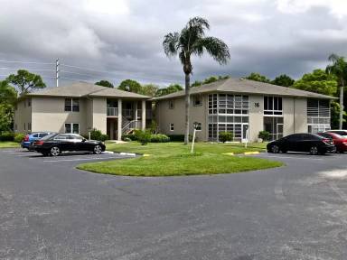 Main picture of 16 Lake Vista Trl