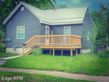 Main picture of 1060 Evergreen Ave