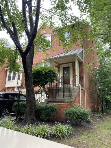 Main picture of 1400 Park Garden Ln