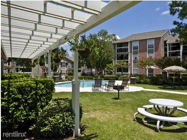 Main picture of Brandon Oaks Apartments