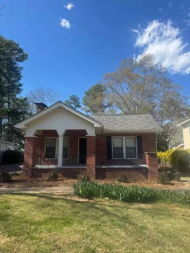 Main picture of 606 Ridgewood Ave