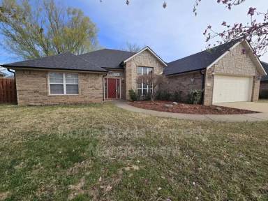 Main picture of 680 Chateau Ave