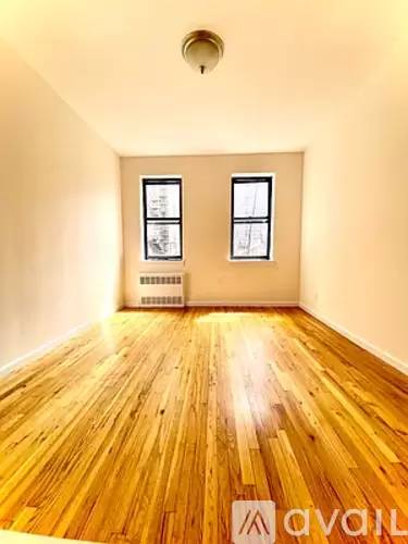 Main picture of 7 E 74th St