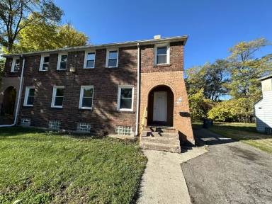 Main picture of 6136 Ray Ave