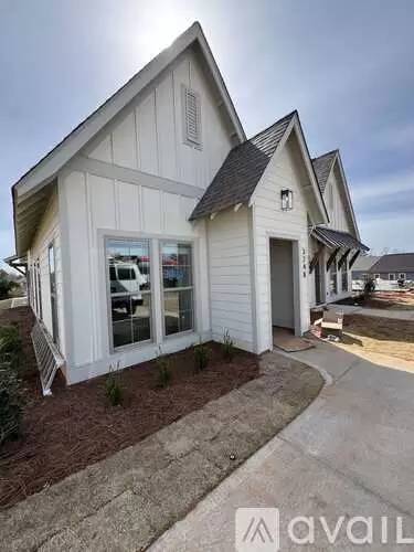 Main picture of 3246 Bradley Ln