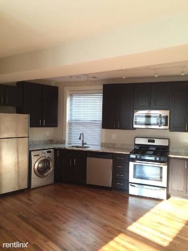 Main picture of 2229 W Wilson Ave