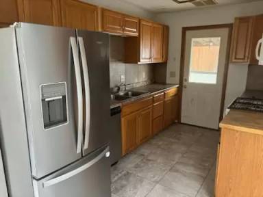 Main picture of 2404 Wisconsin St SW