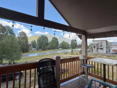 Main picture of 443 Teocalli Rd