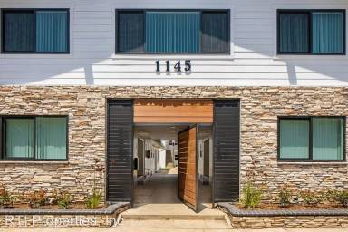 Main picture of 1145 E 1st St