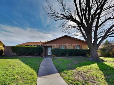 Main picture of 2112 Victoria Rd