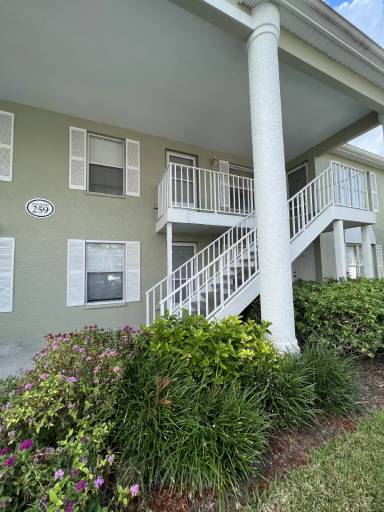 Main picture of 259 Quail Forest Boulevard