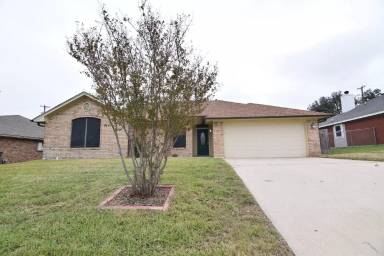 Main picture of 1103 Joe Morse Dr