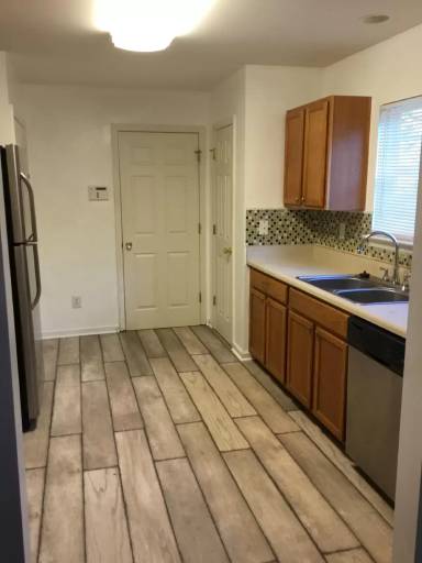 Main picture of 2028 Cindy Creek Ln