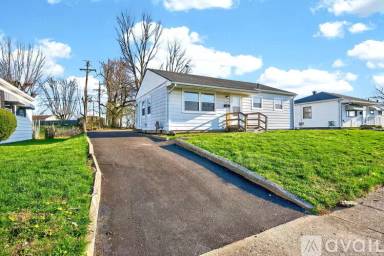 Main picture of 5345 Middlebury Rd