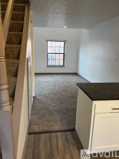 Main picture of 230 Collins Ave