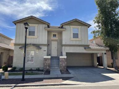 Main picture of 5217 W Fulton St