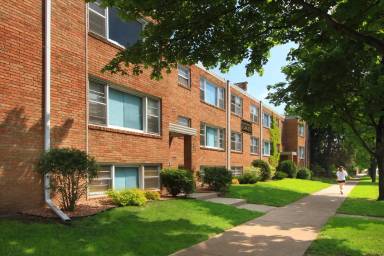 Main picture of 382 Snelling Ave S