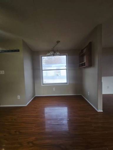 Main picture of 529 Constitution Dr