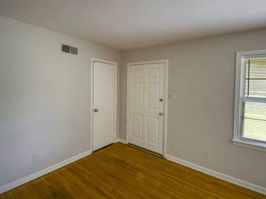 Main picture of 1485 Carol Dr