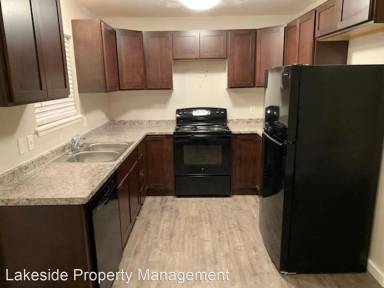 Main picture of 110 W 19th Ave