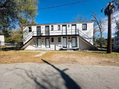 Main picture of 1017 W 6th St